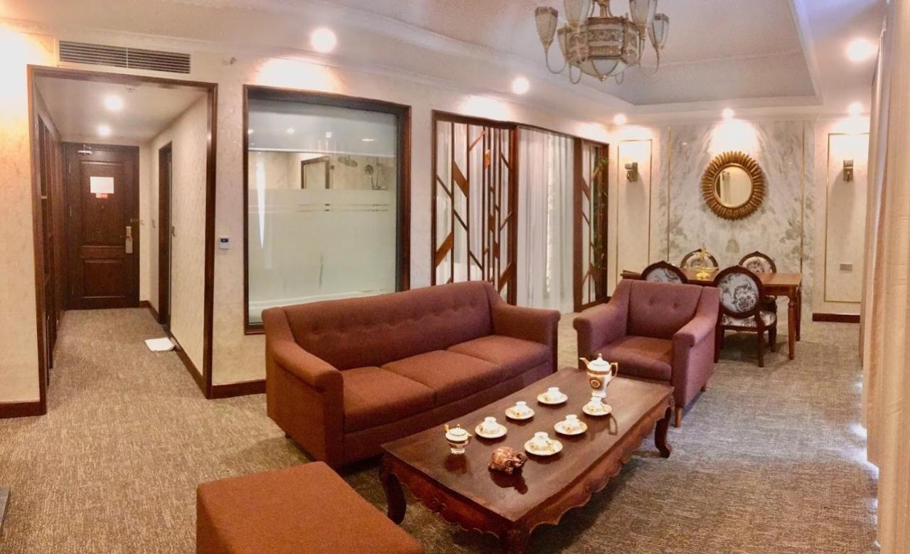 Phoenix Hotel Ha Giang Bagian luar foto
