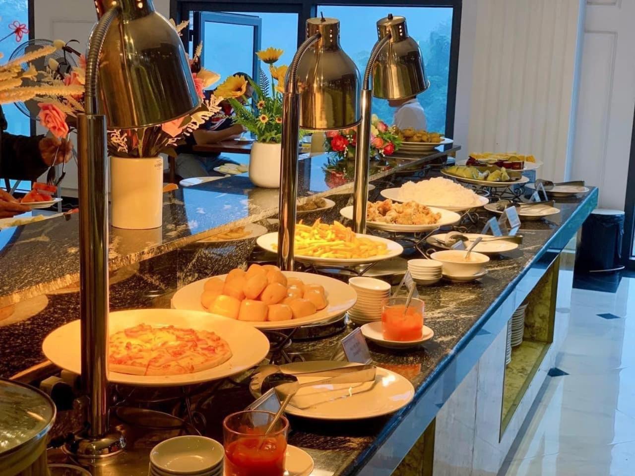 Phoenix Hotel Ha Giang Bagian luar foto