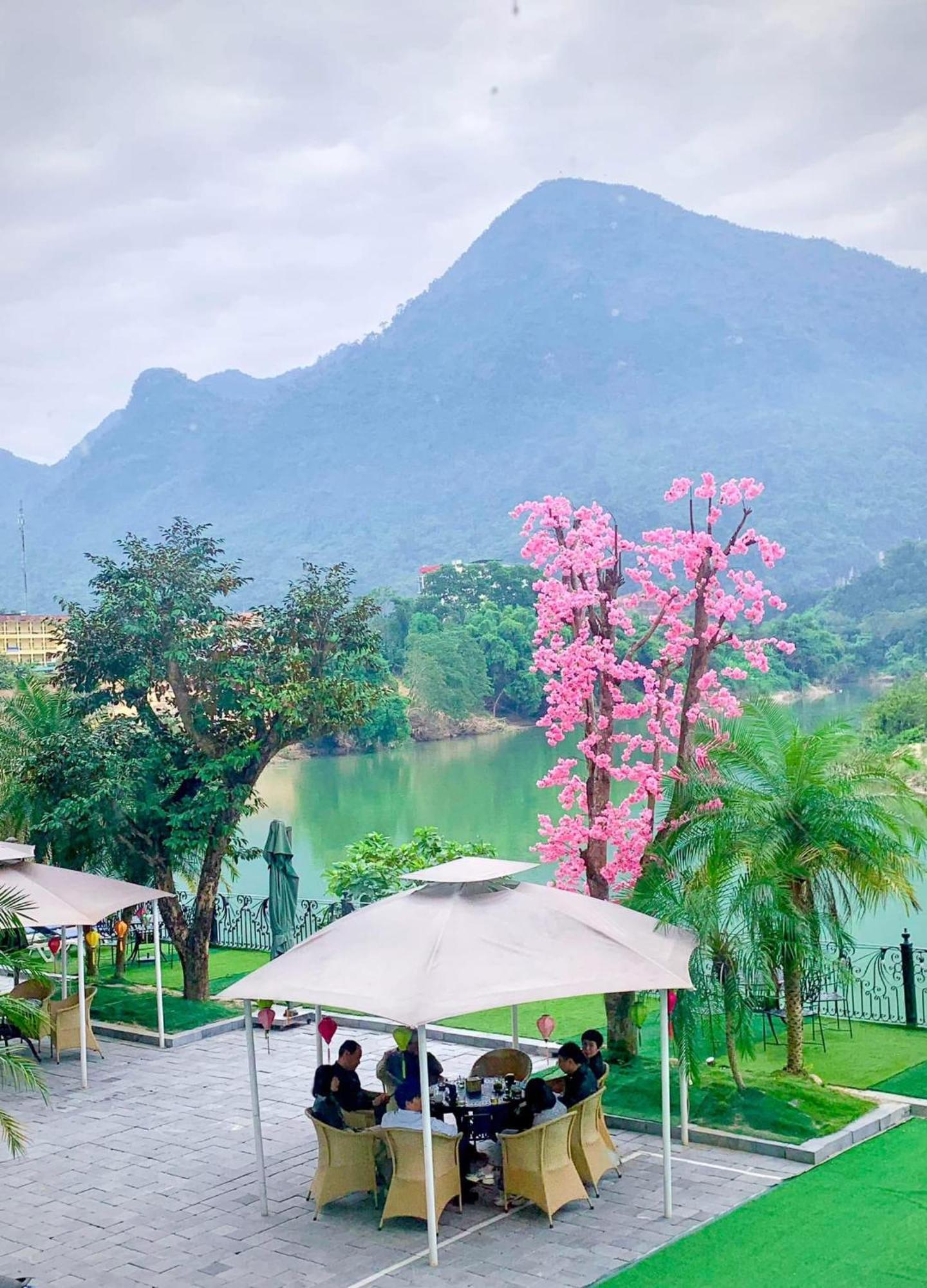 Phoenix Hotel Ha Giang Bagian luar foto