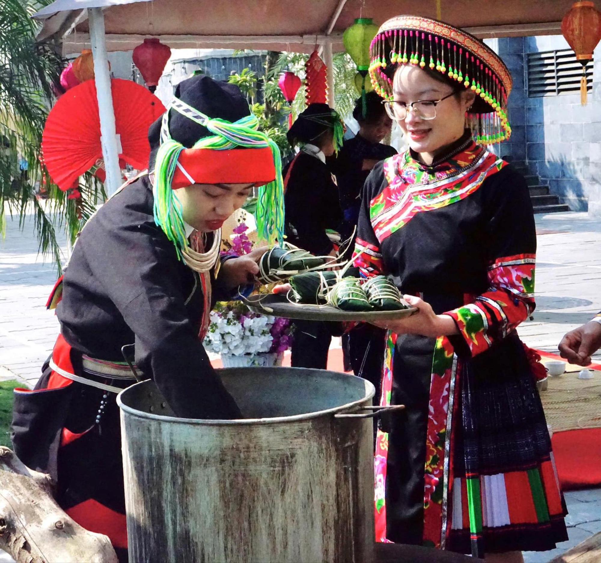Phoenix Hotel Ha Giang Bagian luar foto
